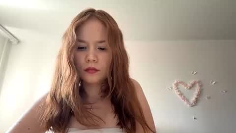 Snapshot of selmacalumag chatting on July 25, 2026, 9:51 am Lily online show from July 25, 2026, 9:51 am