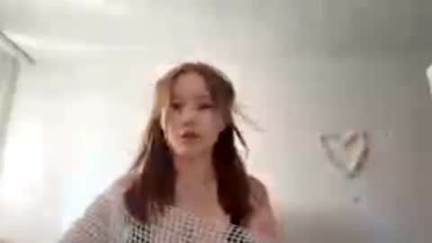 Snapshot of selmacalumag chatting on July 27, 2026, 9:38 am Lily online show from July 27, 2026, 9:38 am