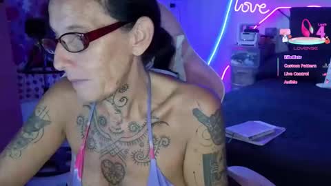 Selvaggia Del Caribe online show from April 16, 2026, 4:41 pm