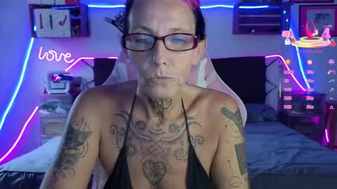 Selvaggia Del Caribe online show from May 28, 2026, 6:49 pm
