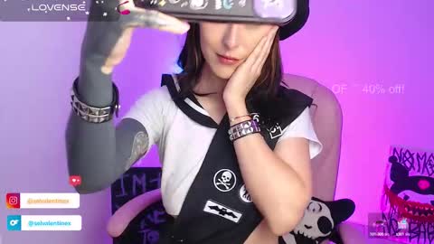   online show from September 27, 2025, 2:38 am