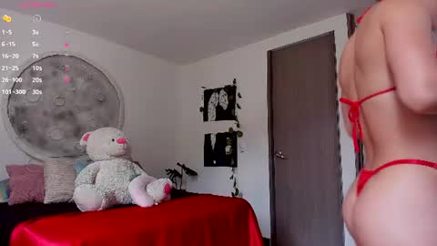 Snapshot of selyn_ chatting on June 19, 2026, 5:28 pm Selyn online show from June 19, 2026, 5:28 pm