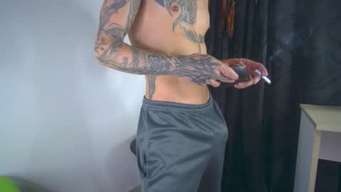 sem_alas online show from February 5, 2026, 12:04 am