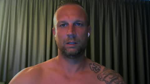 sence08 online show from June 5, 2026, 1:17 pm