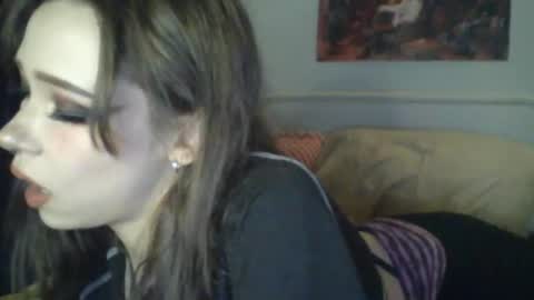 Snapshot of sendforesme chatting on March 8, 2025, 12:55 am goddess esme online show from March 8, 2025, 12:55 am