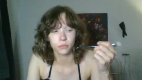 Snapshot of sendforesme chatting on September 19, 2025, 11:27 pm goddess esme online show from September 19, 2025, 11:27 pm