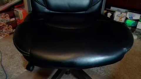 Snapshot of senorgrower chatting on November 3, 2025, 3:52 am Mr. Watch Me Grow online show from November 3, 2025, 3:52 am