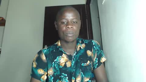 Snapshot of sensation_2 chatting on February 1, 2026, 8:18 pm Charles online show from February 1, 2026, 8:18 pm