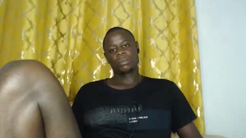 Snapshot of sensation_2 chatting on May 12, 2026, 10:29 pm Charles online show from May 12, 2026, 10:29 pm