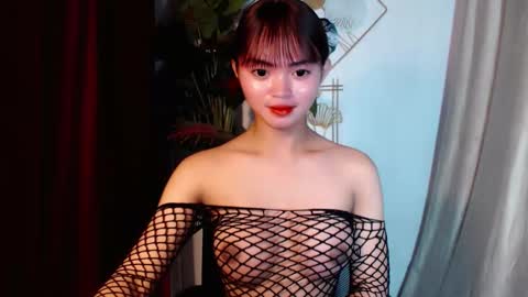 Snapshot of sensational_yeng chatting on March 7, 2026, 5:32 pm sensational_yeng online show from March 7, 2026, 5:32 pm