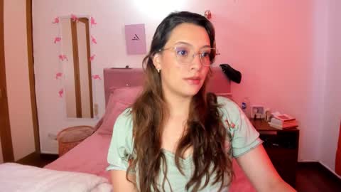Snapshot of sensual__lady chatting on November 19, 2025, 6:08 pm Samantha - online show from November 19, 2025, 6:08 pm