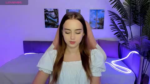 Snapshot of sensual_amy_ chatting on October 13, 2025, 8:36 am Emily online show from October 13, 2025, 8:36 am