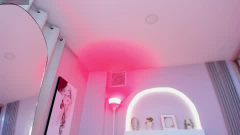 Snapshot of sensual_shanel chatting on April 21, 2026, 2:51 am sensual_shanel online show from April 21, 2026, 2:51 am
