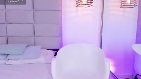 Jeen  online show from January 10, 2026, 8:10 pm