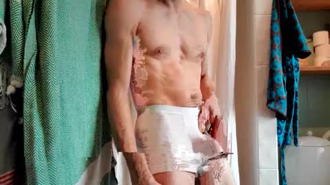 Snapshot of sensuasculine chatting on March 5, 2025, 8:32 am Matt online show from March 5, 2025, 8:32 am