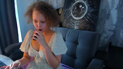 Snapshot of senya_sol chatting on March 11, 2026, 7:36 am senya_sol online show from March 11, 2026, 7:36 am
