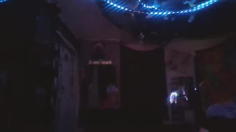 sequoia8888 online show from September 12, 2025, 6:46 am