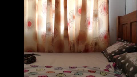 Anne online show from November 25, 2025, 11:21 am