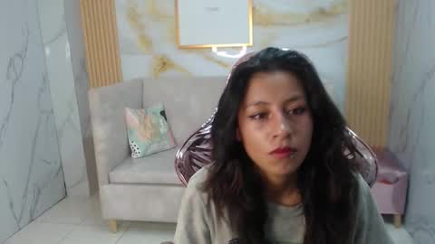 Snapshot of serabella_s chatting on November 27, 2025, 3:58 pm serabella_s online show from November 27, 2025, 3:58 pm