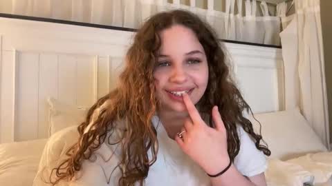 Seraphina online show from January 16, 2026, 12:42 pm