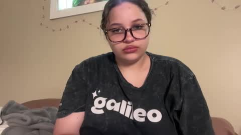 Snapshot of seraphinavelvet chatting on June 3, 2026, 6:24 pm Seraphina online show from June 3, 2026, 6:24 pm