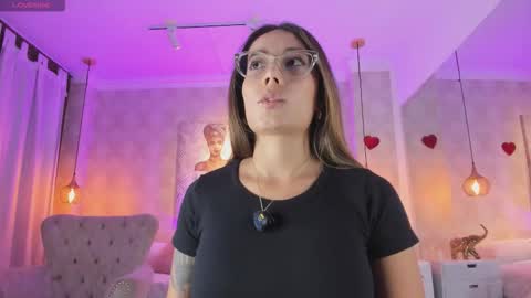 serena___ online show from February 17, 2026, 3:25 am