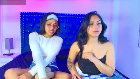 Snapshot of serena_and_zoe chatting on April 15, 2026, 7:58 pm Serena and zoe online show from April 15, 2026, 7:58 pm