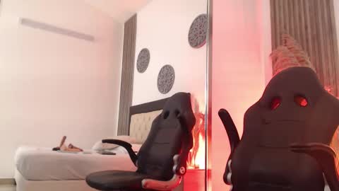 Snapshot of serena_houstonn chatting on March 30, 2026, 11:33 am Serena online show from March 30, 2026, 11:33 am