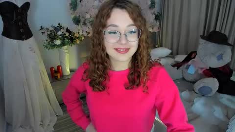 Snapshot of sereneflame chatting on November 5, 2025, 4:07 pm Ophelia online show from November 5, 2025, 4:07 pm