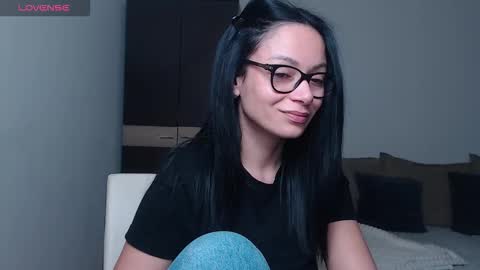 SereneSophi online show from March 15, 2026, 3:45 am