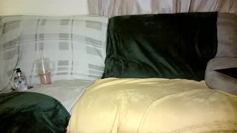 Snapshot of serenity221122 chatting on October 8, 2025, 9:56 pm serenity221122 online show from October 8, 2025, 9:56 pm