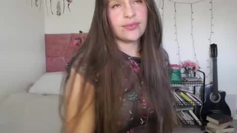 Snapshot of serenity_crystal chatting on December 18, 2024, 8:57 pm serenity_crystal online show from December 18, 2024, 8:57 pm