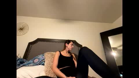 Snapshot of serenityroseee chatting on May 21, 2026, 2:29 am serenityroseee online show from May 21, 2026, 2:29 am