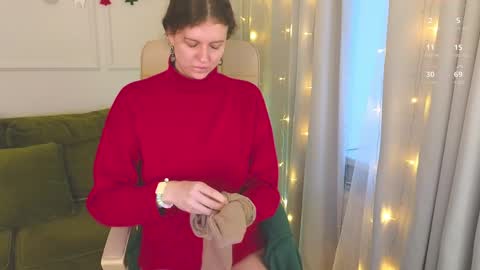 Hey Guys and Girls non-binary personalities  Im Sereta online show from December 23, 2024, 10:53 am