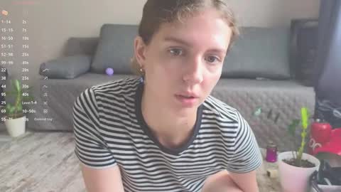 Hey Guys and Girls non-binary personalities  Im Sereta online show from September 26, 2025, 9:46 am