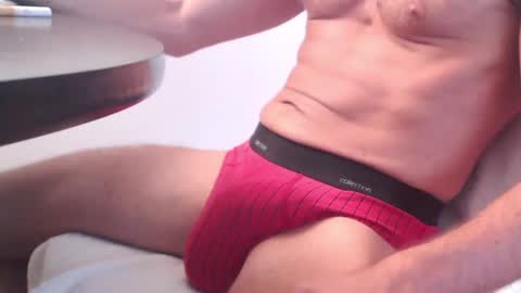 sergio_ch online show from October 26, 2025, 9:31 pm