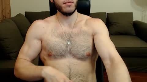 Snapshot of sergiotitan3271 chatting on June 15, 2026, 11:40 pm Serg Superior online show from June 15, 2026, 11:40 pm