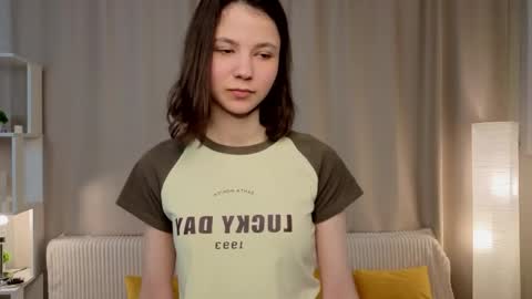 Snapshot of serinazele chatting on April 13, 2026, 8:14 pm Melissa online show from April 13, 2026, 8:14 pm