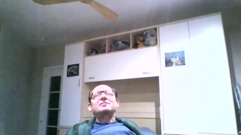 serrano49 online show from March 5, 2025, 2:03 am