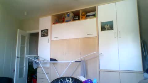 serrano49 online show from April 16, 2026, 2:29 pm