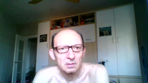 Snapshot of serrano49 chatting on June 20, 2026, 6:11 pm serrano49 online show from June 20, 2026, 6:11 pm
