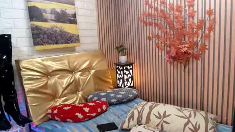 Snapshot of service_me711 chatting on February 9, 2025, 7:27 am call me MILES online show from February 9, 2025, 7:27 am
