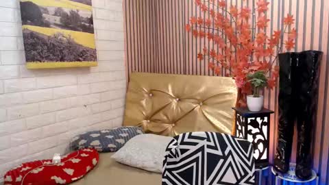 Snapshot of service_me711 chatting on March 3, 2025, 7:54 am call me MILES online show from March 3, 2025, 7:54 am