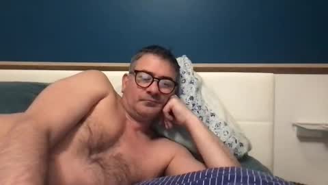 Snapshot of sesamechris92 chatting on March 5, 2025, 6:54 am sesamechris92 online show from March 5, 2025, 6:54 am