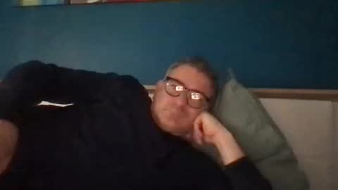 Snapshot of sesamechris92 chatting on March 9, 2025, 1:04 pm sesamechris92 online show from March 9, 2025, 1:04 pm