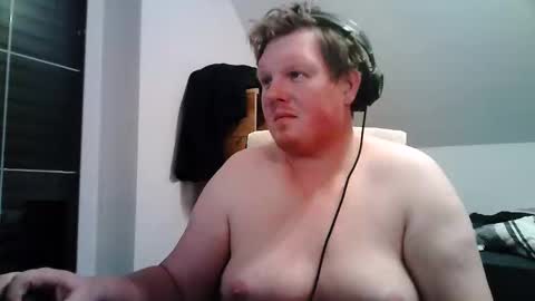 Snapshot of setcuna chatting on January 12, 2026, 9:53 pm setcuna online show from January 12, 2026, 9:53 pm