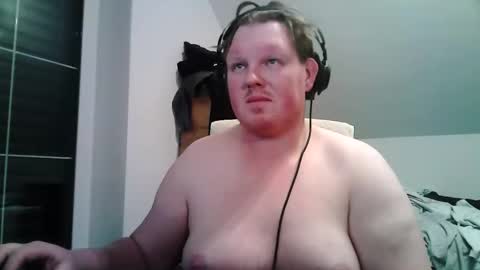 Snapshot of setcuna chatting on February 18, 2026, 8:49 pm setcuna online show from February 18, 2026, 8:49 pm