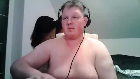 setcuna online show from March 25, 2026, 9:43 pm