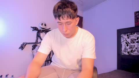 Snapshot of setsuna_10 chatting on November 12, 2025, 12:55 am david online show from November 12, 2025, 12:55 am