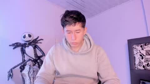 Snapshot of setsuna_10 chatting on November 20, 2025, 11:59 pm david online show from November 20, 2025, 11:59 pm